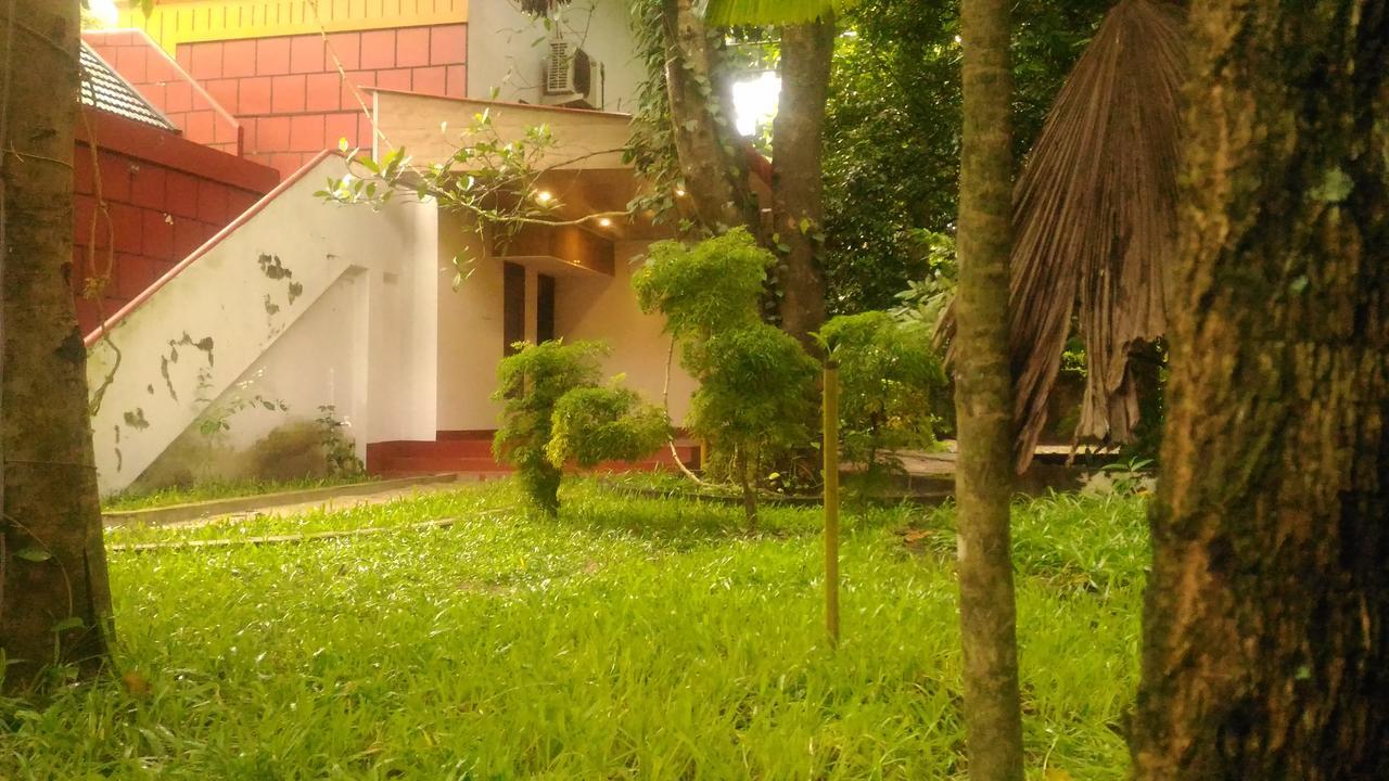 מאראריקולם Marari Beach Pearl Homestay מראה חיצוני תמונה